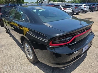 2022 Dodge Charger SXT – miniatura 6