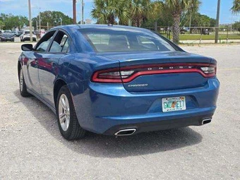 2022 Dodge Charger SXT – miniatura 2
