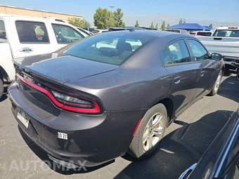 2022 Dodge Charger SXT - miniatura 4