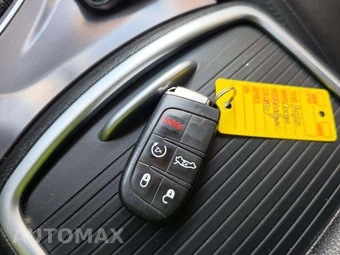 2022 Dodge Charger SXT – miniatura 8