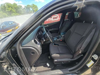 2022 Dodge Charger SXT - miniatura 3