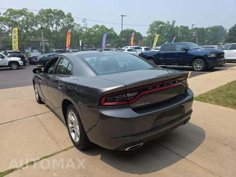 2022 Dodge Charger SXT – miniatura 2
