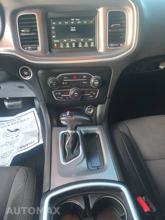 2022 Dodge Charger SXT – miniatura 11