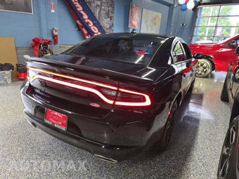 2022 Dodge Charger SXT – miniatura 3