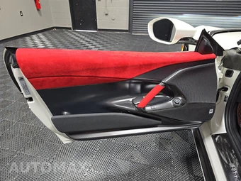 2022 Ferrari 812 Competizione Coupe - miniatura 9