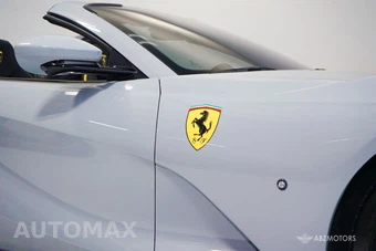 2022 Ferrari 812 GTS Convertible - miniatura 9