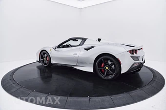 2022 Ferrari F8 Spider Convertible - miniatura 29