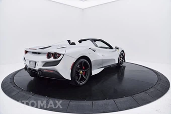 2022 Ferrari F8 Spider Convertible - miniatura 31
