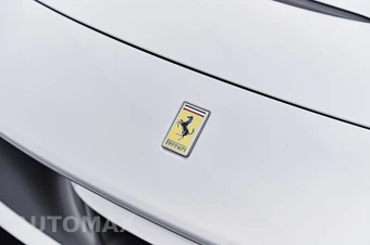 2022 Ferrari F8 Spider Convertible - miniatura 36