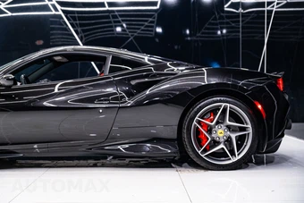 2022 Ferrari F8 Tributo Coupe - miniatura 12