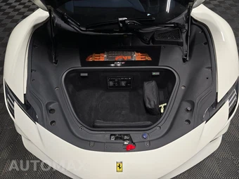 2022 Ferrari SF90 Stradale - miniatura 15