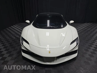 2022 Ferrari SF90 Stradale - miniatura 2