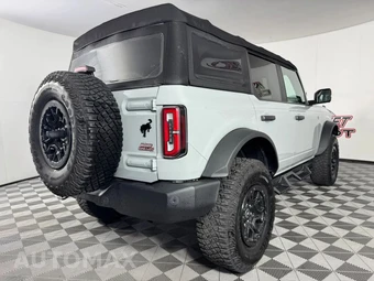 2022 Ford Bronco - miniatura 28