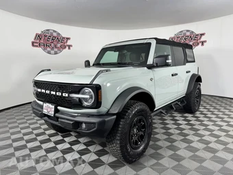 2022 Ford Bronco - miniatura 3