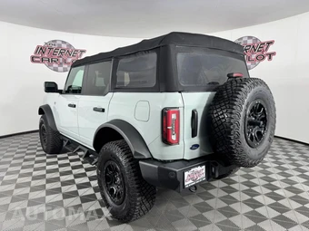 2022 Ford Bronco - miniatura 5