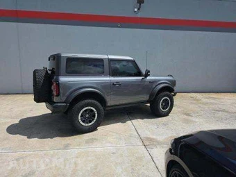 2022 Ford Bronco Badlands Advanced - miniatura 32