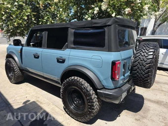 2022 Ford Bronco Badlands Advanced - miniatura 2