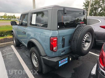 2022 Ford Bronco Base - miniatura 2