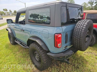 2022 Ford Bronco Base - miniatura 2