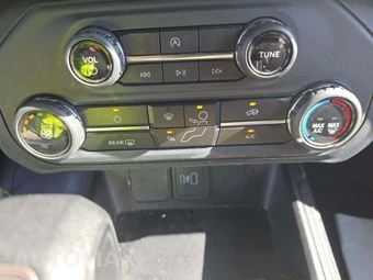 2022 Ford Bronco Base - miniatura 22