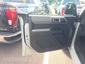 2022 Ford Bronco Base - miniatura 9