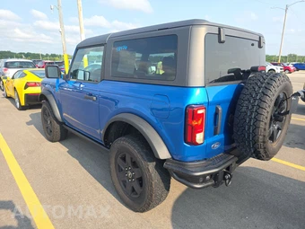 2022 Ford Bronco Black Diamond - miniatura 6