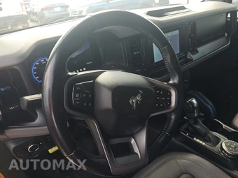 2022 Ford Bronco Black Diamond - miniatura 10
