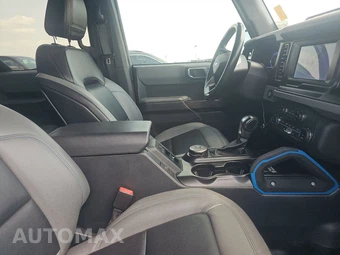 2022 Ford Bronco Black Diamond - miniatura 8