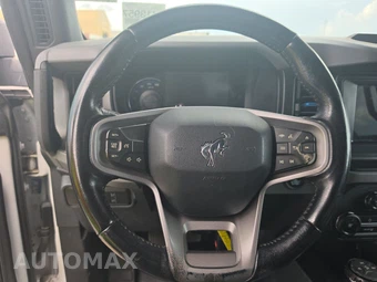 2022 Ford Bronco Black Diamond - miniatura 10