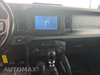 2022 Ford Bronco Black Diamond - miniatura 11