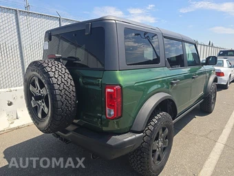 2022 Ford Bronco Black Diamond - miniatura 4