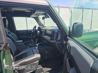 2022 Ford Bronco Black Diamond - miniatura 8