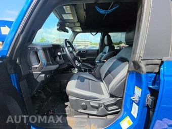 2022 Ford Bronco Black Diamond - miniatura 6
