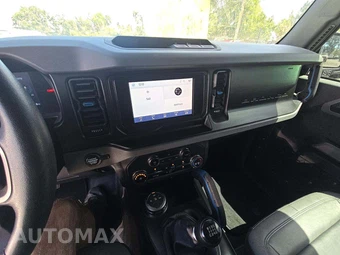 2022 Ford Bronco Black Diamond - miniatura 10