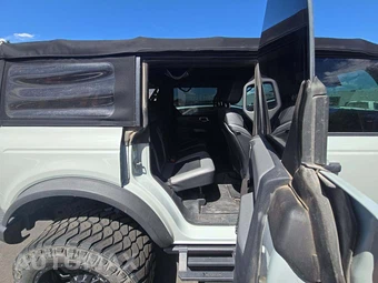 2022 Ford Bronco Black Diamond - miniatura 16