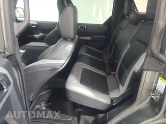 2022 Ford Bronco Black Diamond - miniatura 13