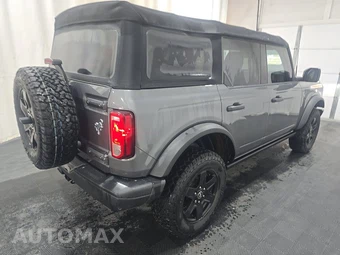 2022 Ford Bronco Black Diamond - miniatura 4