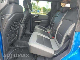 2022 Ford Bronco Black Diamond - miniatura 14