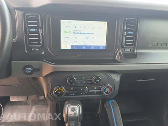 2022 Ford Bronco Black Diamond - miniatura 7