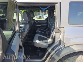 2022 Ford Bronco Black Diamond - miniatura 10