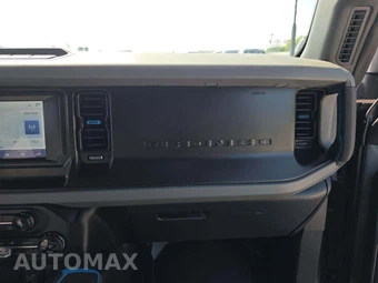 2022 Ford Bronco Black Diamond - miniatura 16