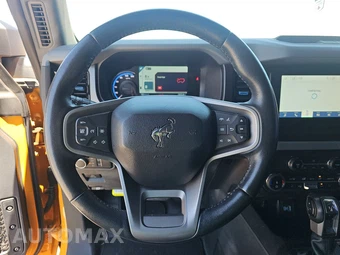 2022 Ford Bronco Black Diamond - miniatura 10