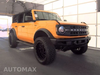 2022 Ford Bronco Black Diamond - miniatura 3