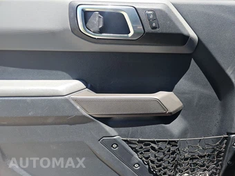 2022 Ford Bronco Black Diamond - miniatura 9