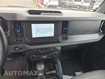 2022 Ford Bronco Black Diamond - miniatura 11