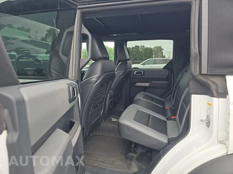 2022 Ford Bronco Black Diamond - miniatura 13