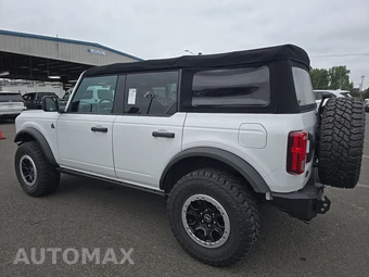 2022 Ford Bronco Black Diamond - miniatura 6