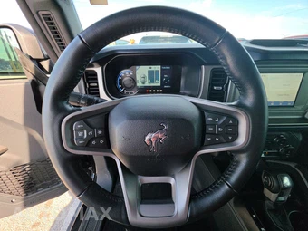 2022 Ford Bronco Outer Banks - miniatura 10