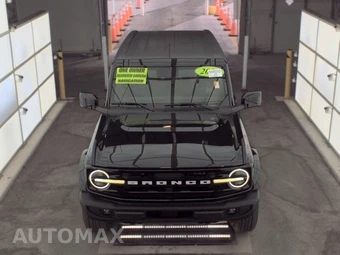2022 Ford Bronco Outer Banks - miniatura 2
