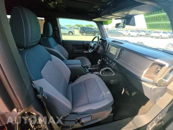 2022 Ford Bronco Outer Banks - miniatura 8